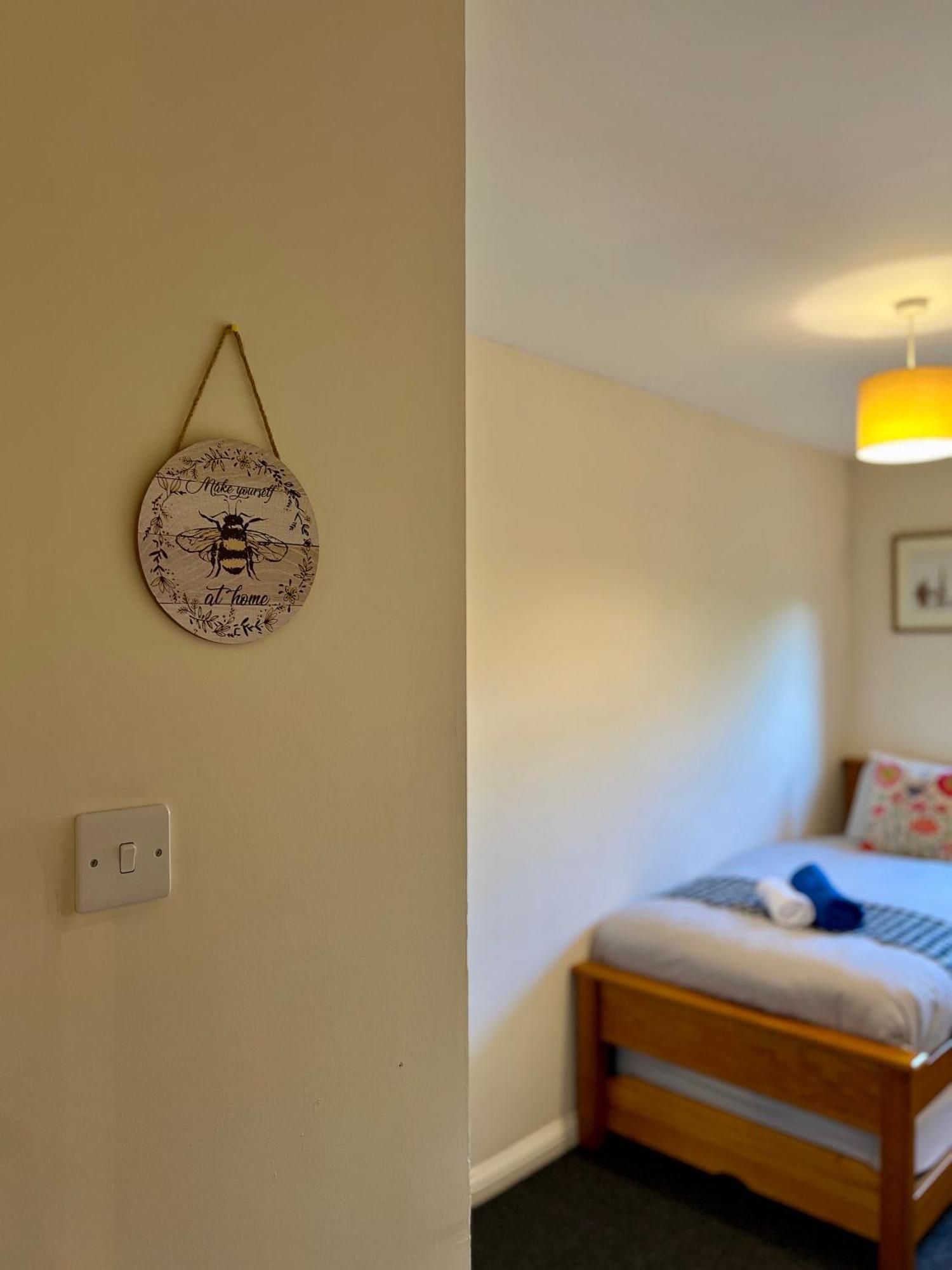 Ferienwohnung Stylish Modern Flat With Juliet Balcony & Parking Glasgow Exterior foto