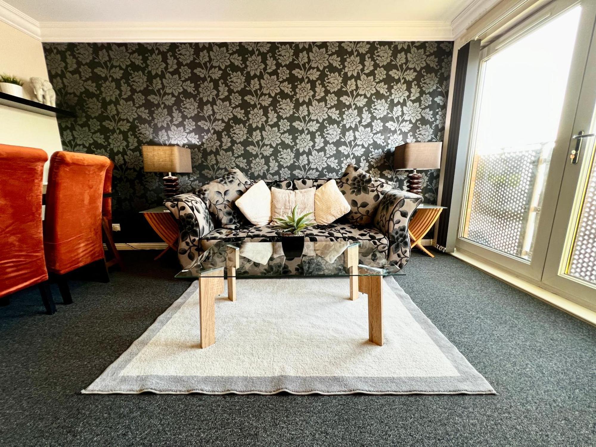 Ferienwohnung Stylish Modern Flat With Juliet Balcony & Parking Glasgow Exterior foto