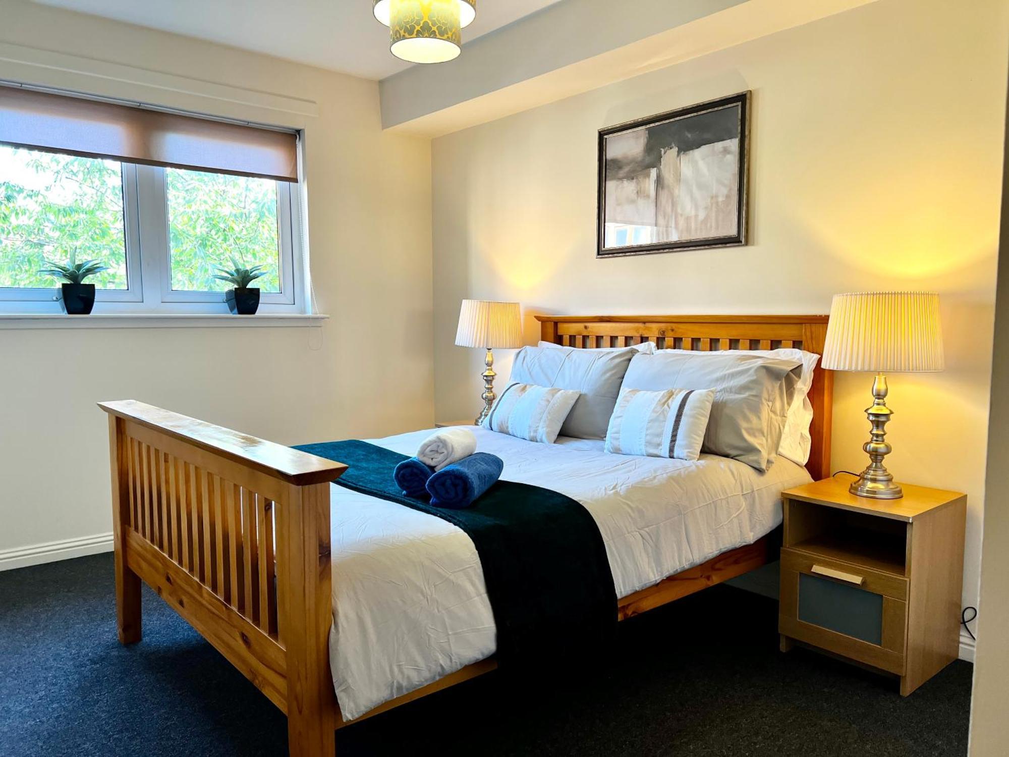 Ferienwohnung Stylish Modern Flat With Juliet Balcony & Parking Glasgow Exterior foto