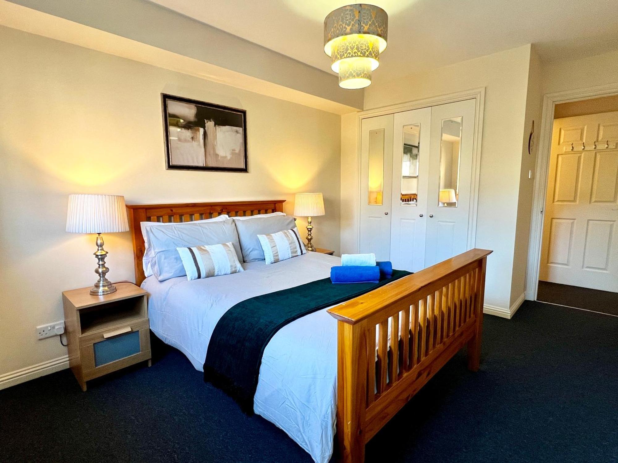 Ferienwohnung Stylish Modern Flat With Juliet Balcony & Parking Glasgow Exterior foto