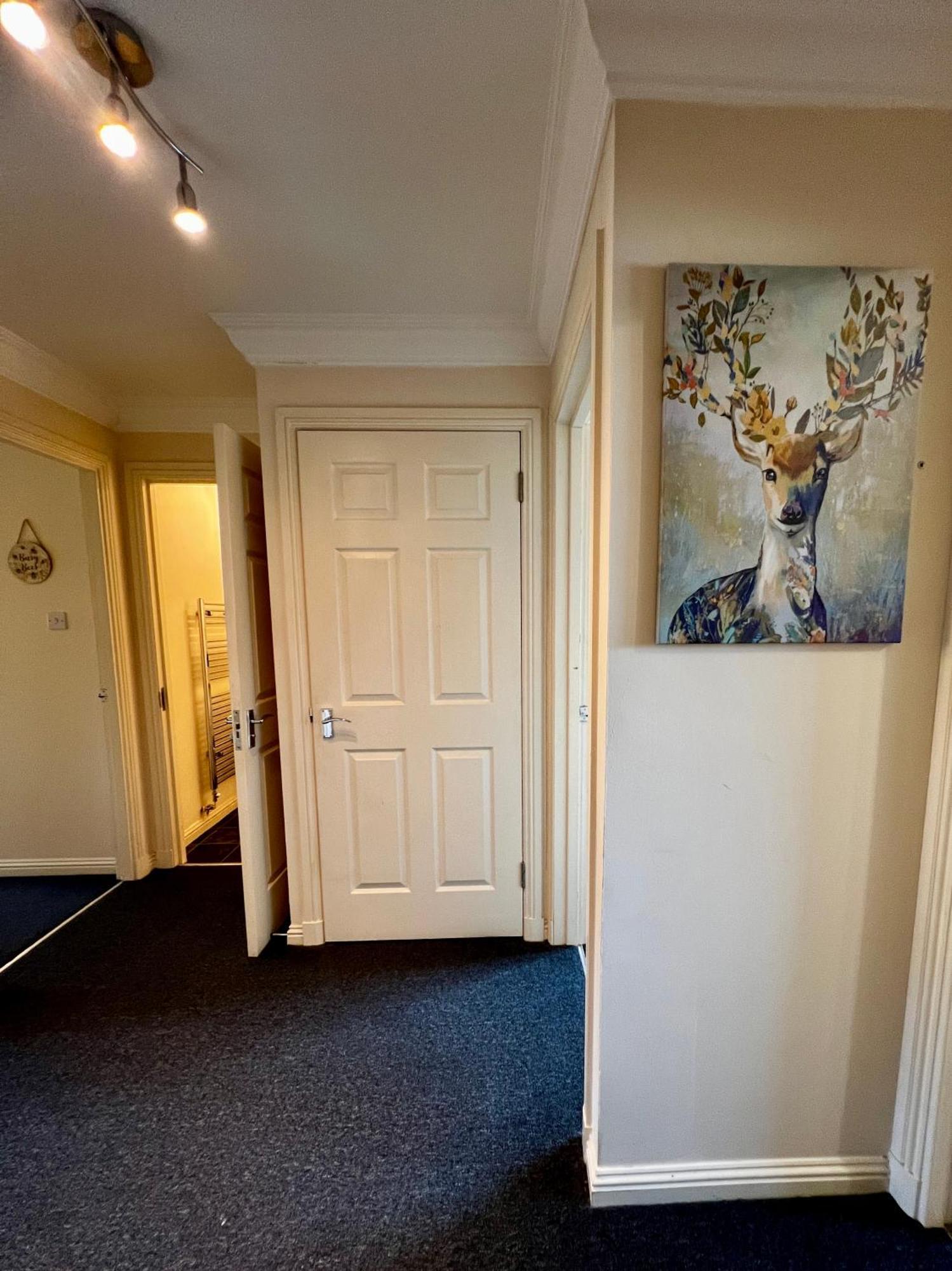Ferienwohnung Stylish Modern Flat With Juliet Balcony & Parking Glasgow Exterior foto