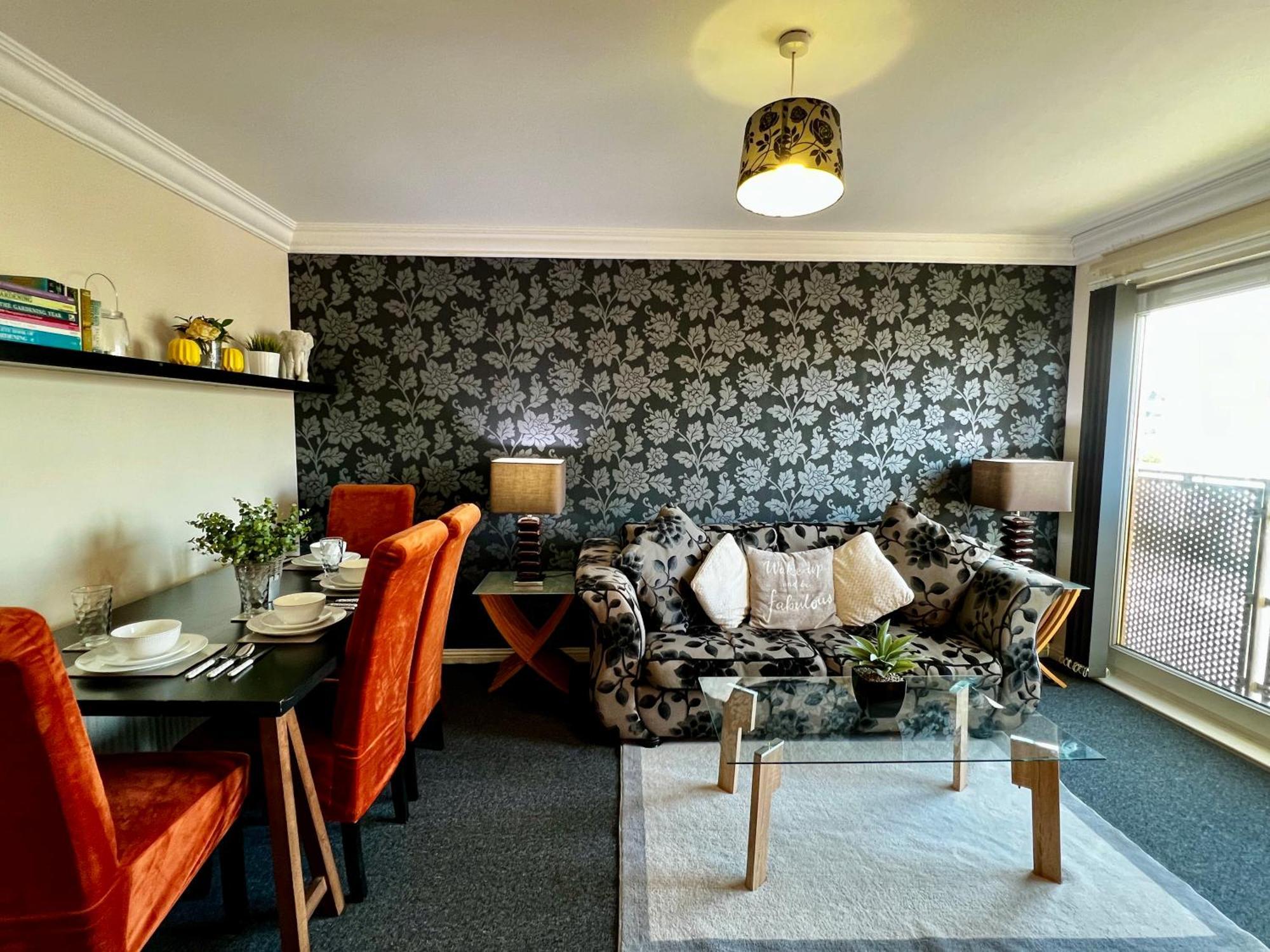 Ferienwohnung Stylish Modern Flat With Juliet Balcony & Parking Glasgow Exterior foto